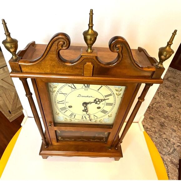 Vintage Daneker Pillar and Scroll Mantel Clock 8 day Westminster chime - Picture 6 of 11